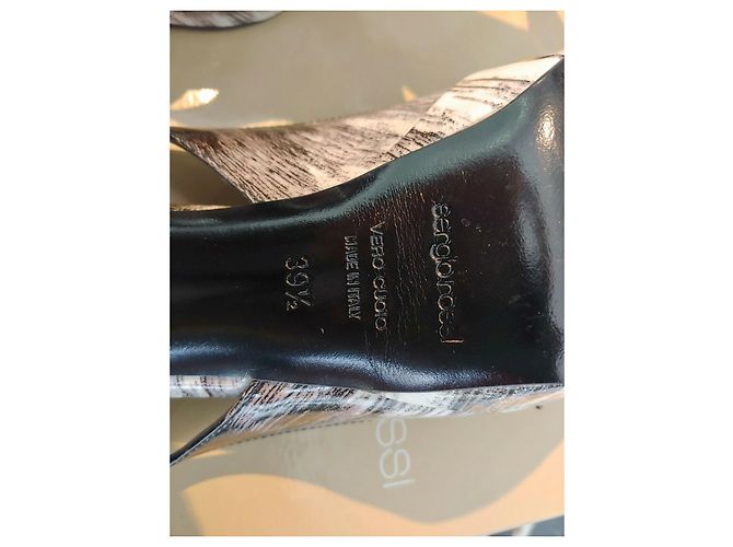 Sergio Rossi Pelle Vernice Corno Lackschuhe Schwarz Weiß - Ansicht 7