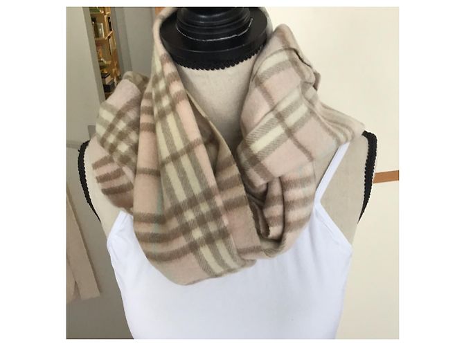 Burberry Cachecol - vista 8