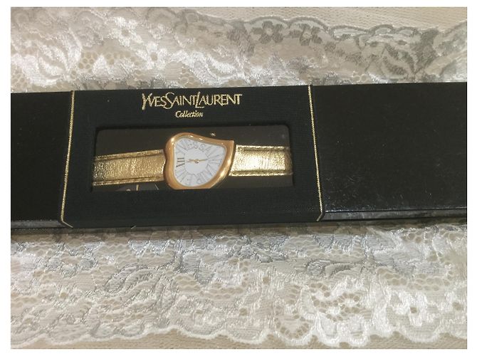 Yves Saint Laurent Cuore, numeri romani - vista 4