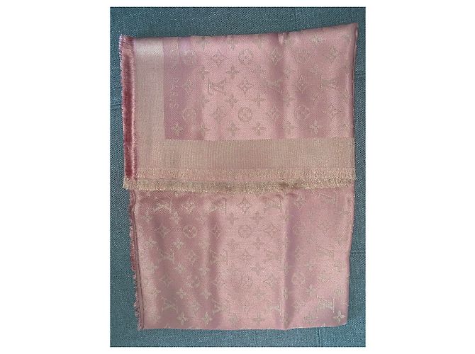 Louis Vuitton Monogramme Shine Rosa Dorado - vista 2