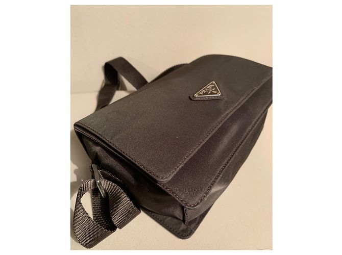 Etiquette Prada Borsa in tela marrone - vista 6