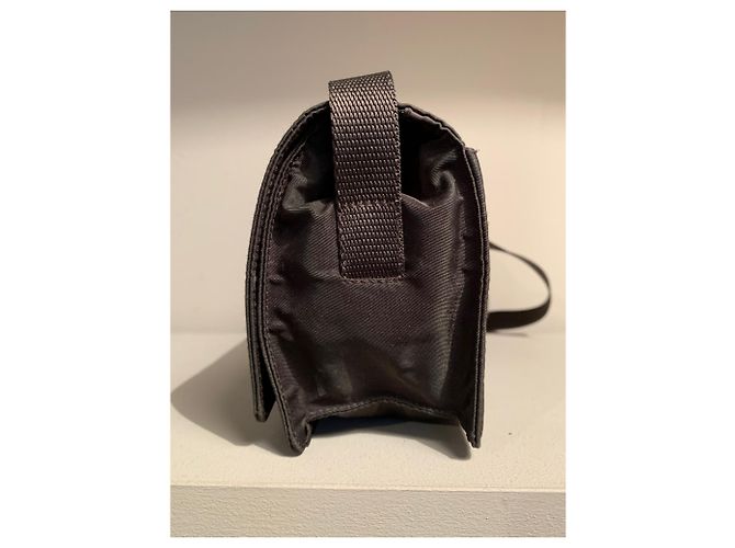 Etiquette Prada Borsa in tela marrone - vista 8