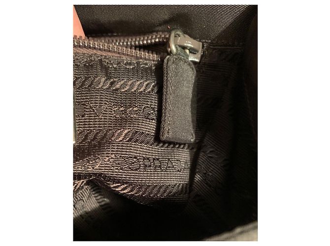 Etiquette Prada Borsa in tela marrone - vista 9
