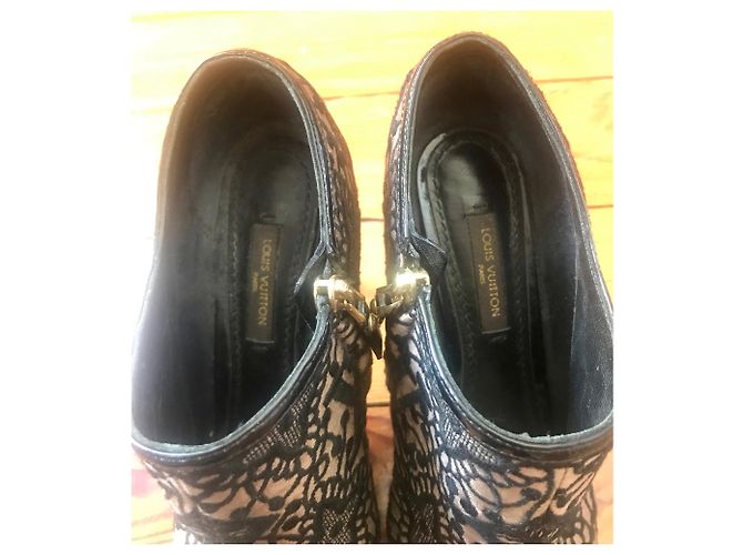 Louis Vuitton Botines LV punta abierta Negro - vista 6