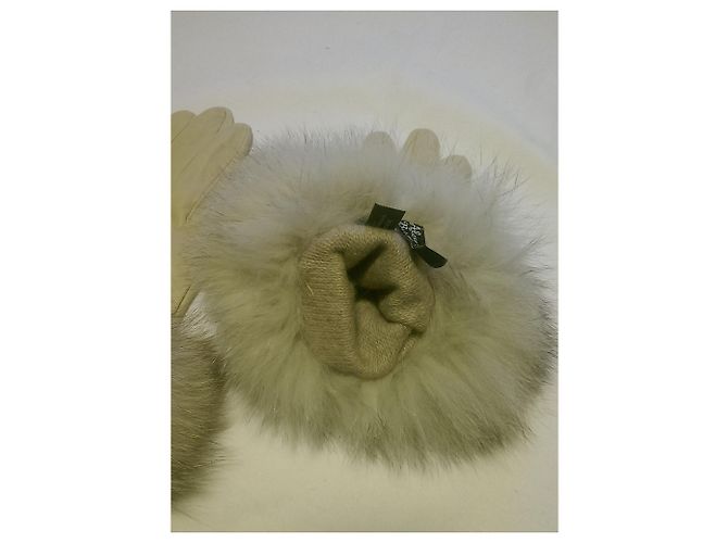 Autre Marque Luvas Alexandra Bartlett de couro e cashmere bege com pele de raposa - vista 4