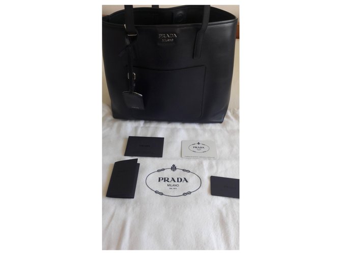 Tote Prada Ledertasche, UNGETRAGEN Marineblau - Ansicht 2
