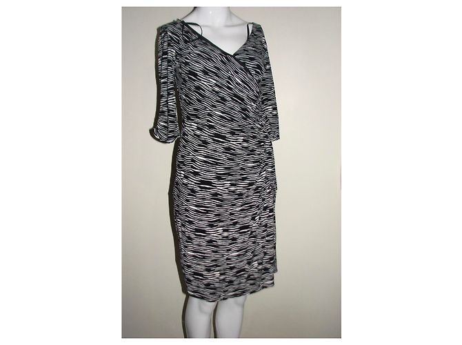 Coast Kleid Zebradruck Schwarz Weiß mit Rüschen Zebra-druck - Ansicht 2