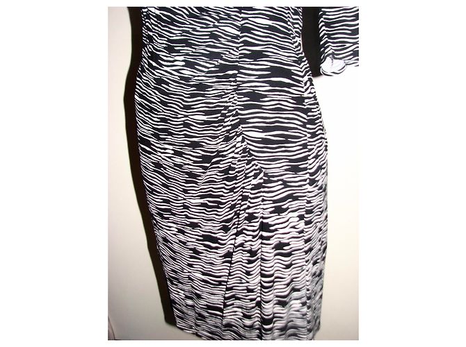 Coast Kleid Zebradruck Schwarz Weiß mit Rüschen Zebra-druck - Ansicht 5