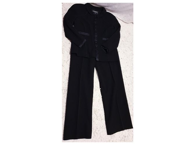 Conjunto de jaqueta Chanel / calça de lã e seda Preto - vista 8