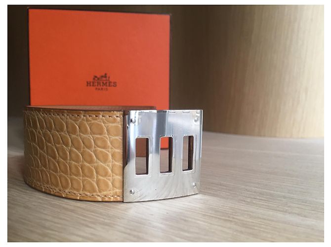 Splendido bracciale per cane Hermès Kelly,  alligatore lucido, neuf Beige - vista 3
