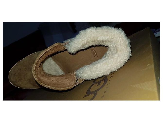 Botines Ugg Anais de piel de cordero marrón Castaño Marrón claro - vista 3