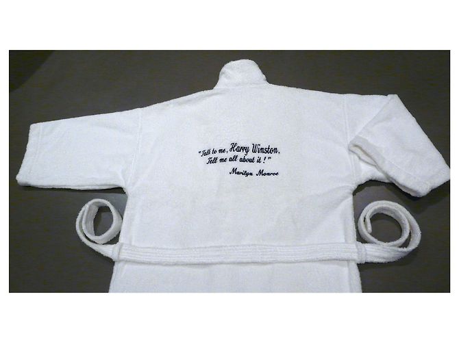 Autre Marque Harry Winston White Robe mit Kimono-Form und Schalkragen - Ansicht 4