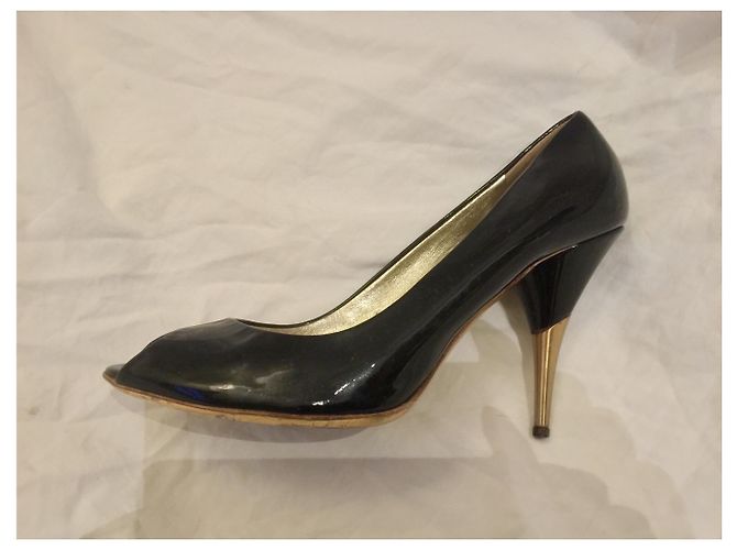 Miu Miu Peeptoes in vernice nera e oro Nero D'oro - vista 3