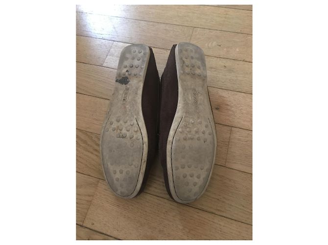 Mocassini Tod's in scamosciato marrone scuro - vista 4