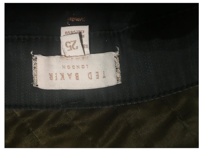 Schlanke TED BAKER-Löcher Schwarz - Ansicht 3