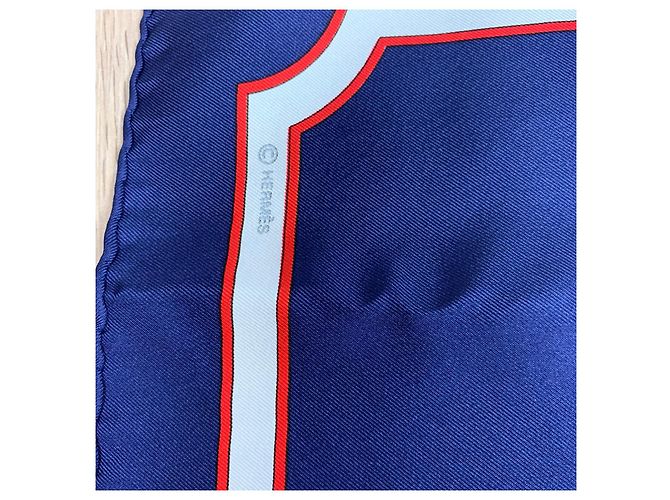 Pañuelo de seda Hermès Carroussel azul marino 90x90 cm - vista 8