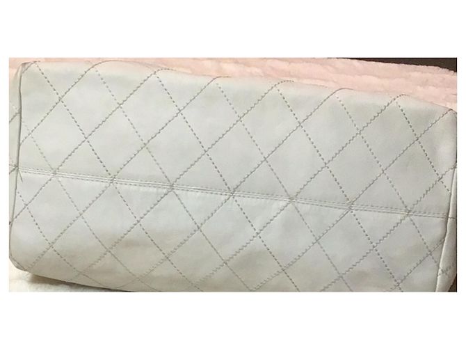 Borsa Hobo Chanel in pelle beige - vista 4