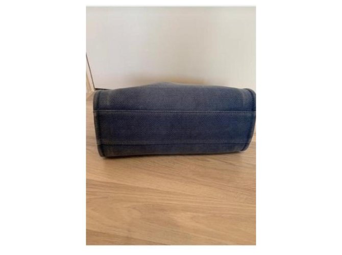 Trendy CC Diavolo Chanel blu notte - vista 4