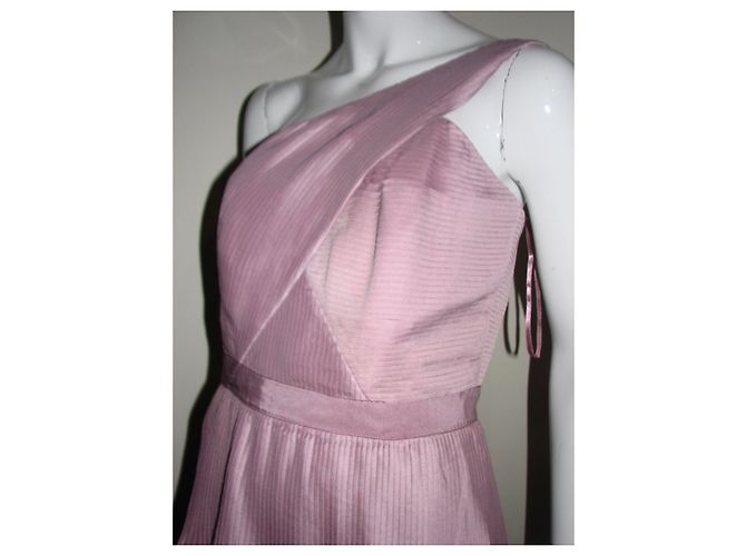 Hobbs Um vestido rosa com ombros - vista 6