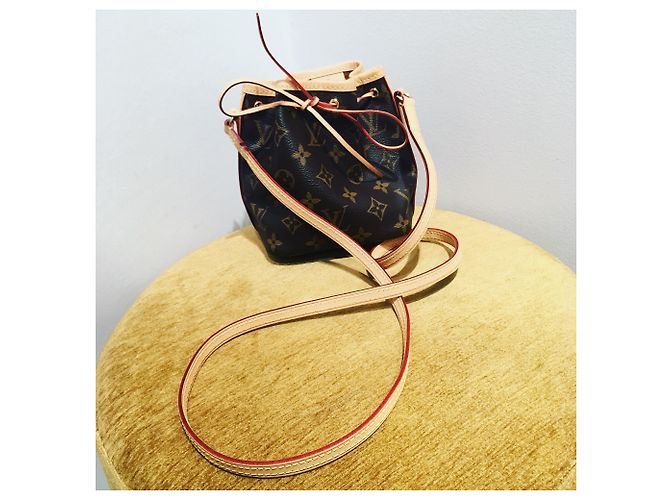 Louis Vuitton Nano Noah Castaño - vista 3