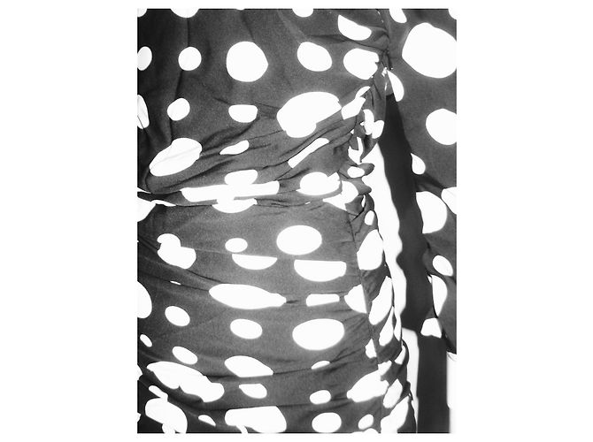 Vestido Diane Von Furstenberg Zucca de seda com bolinhas preto e branco - vista 9