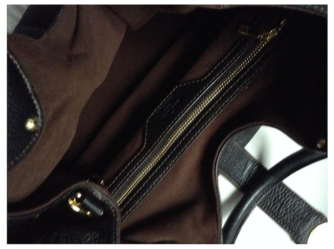 Borsa a mano Louis Vuitton Mahina GM in pelle nera Nero - vista 7