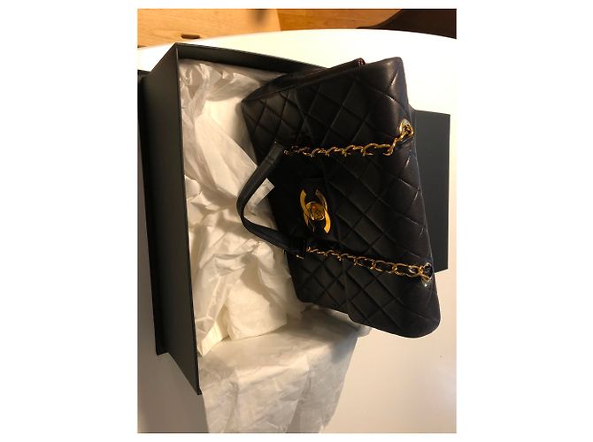 Timeless Borsa a mano Chanel Jumbo in agnello nero - vista 3