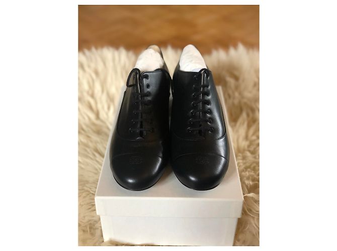 Chanel Uniform Schwarz - Ansicht 2