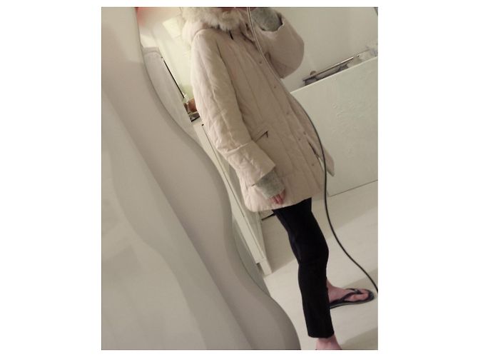 Autre Marque Abrigo Acolchado Beige con Capucha de Piel Real - vista 3
