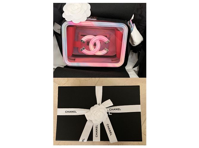 Vanity Chanel Kleine rosa PVC-Kosmetikkoffer mit Regenbogen-Lackleder Pink - Ansicht 11