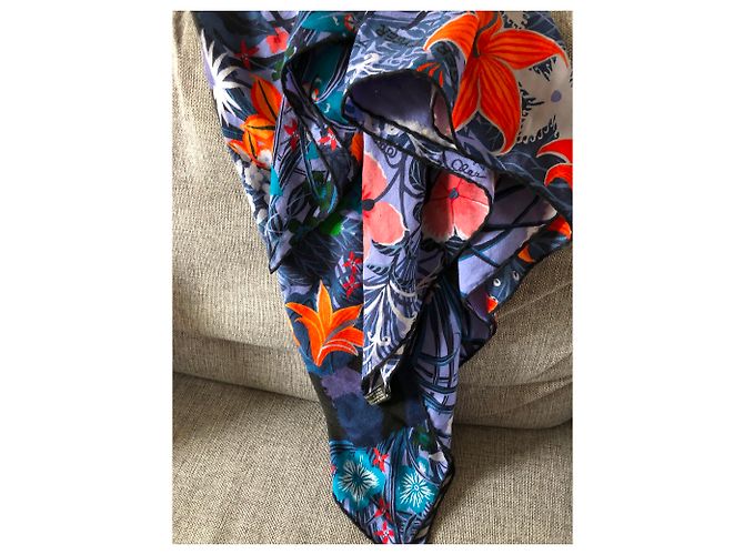 Scialle Hermès Tyler 140 cm cashmere di seta Nero Blu Arancione - vista 5