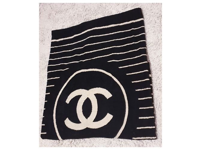 nova toalha Chanel Preto Bege - vista 5