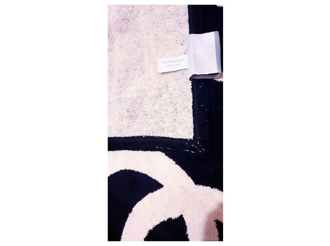 nova toalha Chanel Preto Bege - vista 7