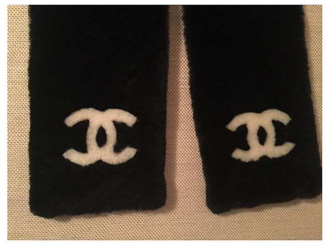 Chanel Cachecol Preto - vista 2