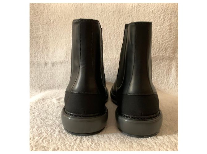 Salvatore Ferragamo Stivaletti in pelle bicolore - vista 4