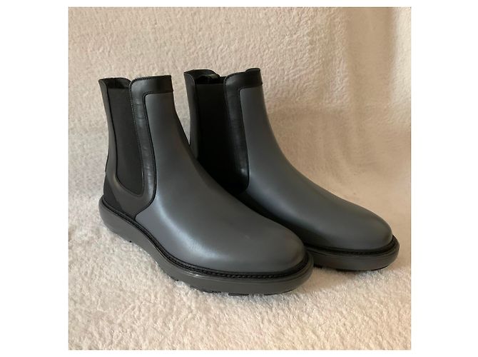 Salvatore Ferragamo Stivaletti in pelle bicolore - vista 5