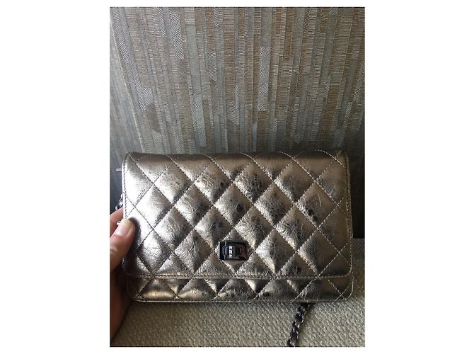Wallet On Chain Zaino Chanel in pelle bronzo - vista 5