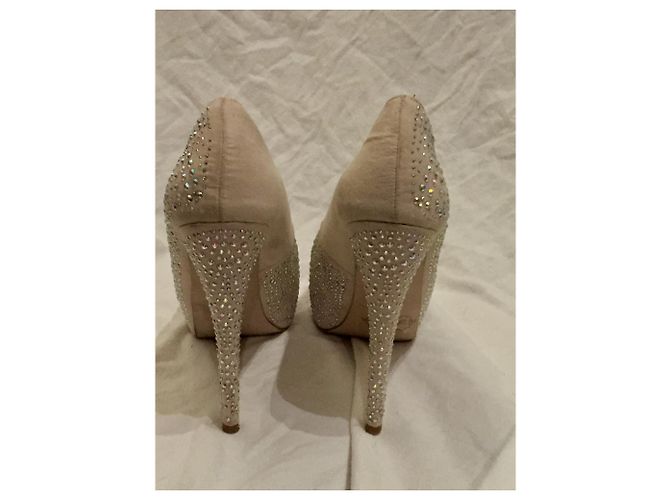 Kurt Geiger Tacchi tempestati di cristalli Crudo - vista 3