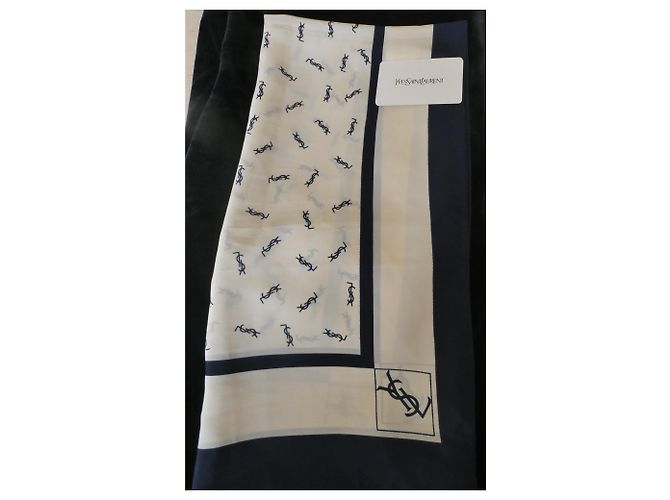 Yves Saint Laurent YSL logos - vue 3