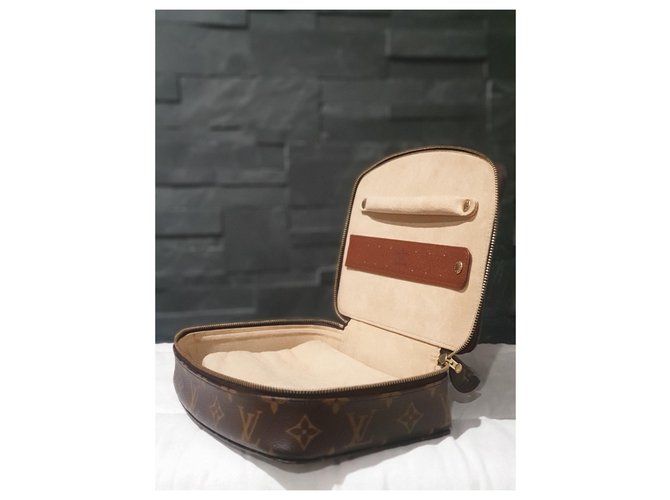 Louis Vuitton Monte Carlo Marrone - vista 3