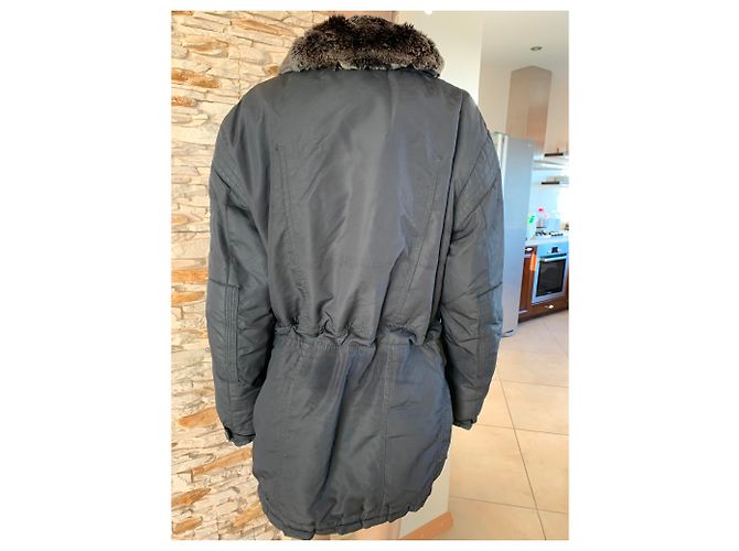Hugo Boss Jacke Schwarz aus Polyamid - Ansicht 8