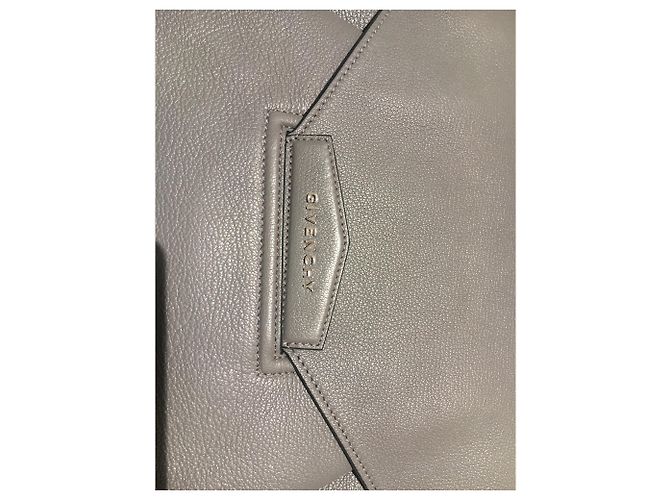 Clutch Givenchy Antigona in pelle grigia Grigio - vista 3