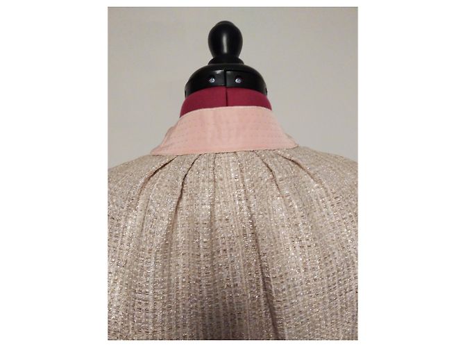 Chaqueta Louis Vuitton de seda rosa con botones dorados - vista 4