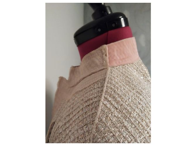 Chaqueta Louis Vuitton de seda rosa con botones dorados - vista 5