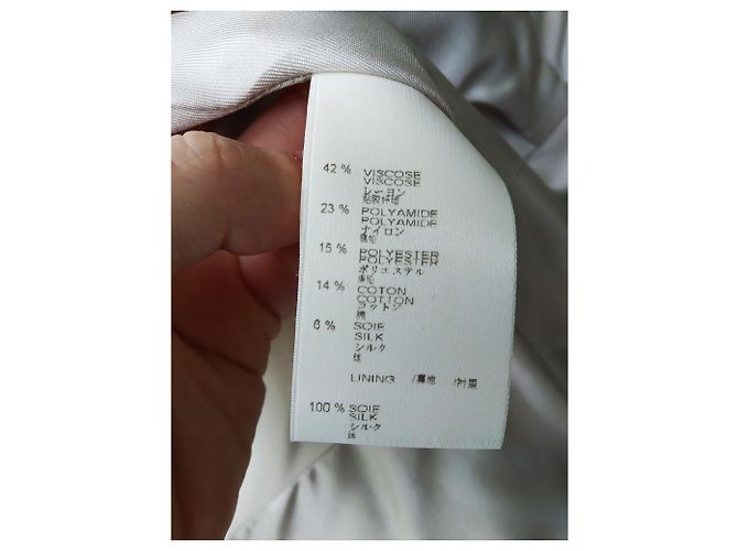 Chaqueta Louis Vuitton de seda rosa con botones dorados - vista 9
