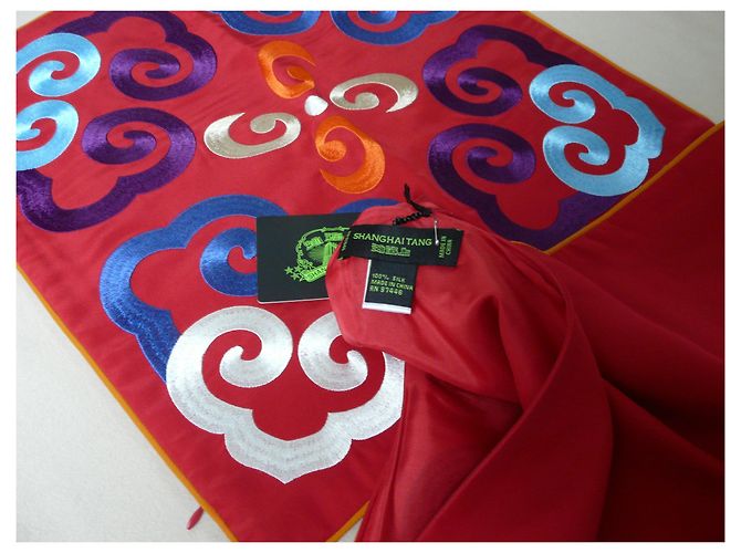 2 fundas de cojines rojos 46 X 46 cm Shanghai Tang "Yun" Roja - vista 4