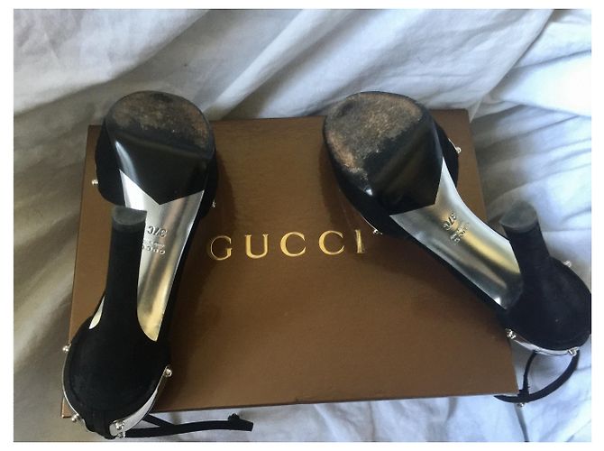 Gucci Metallgeprägte High Heels Schwarz Silber - Ansicht 6