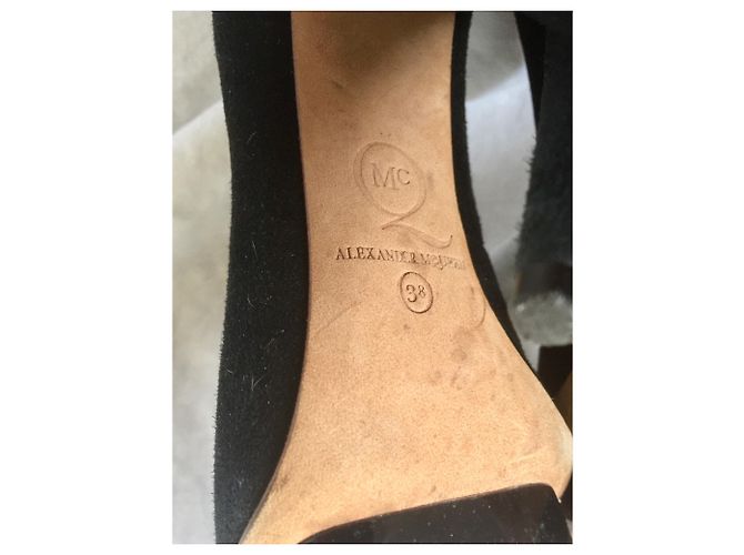 Décolleté McQ in camoscio nero con borchie e plateau Argento - vista 5
