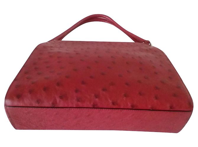 PRADA Rote Straußenschaum-Handtasche - Ansicht 2