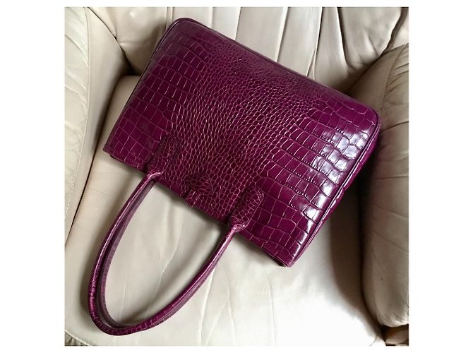 Roseau Longchamp BOLSO FUSCHIA DE PIEL EN FORMA DE CROCO - vista 3